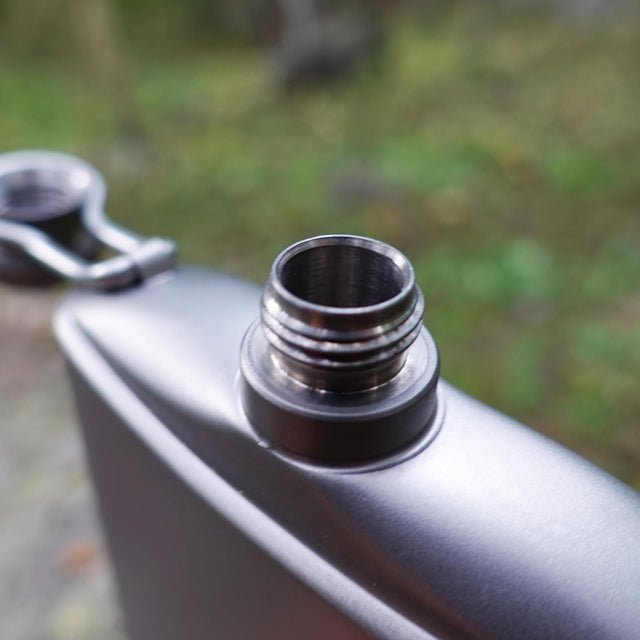 Kuvik 260ml Titanium Flask - kuvik